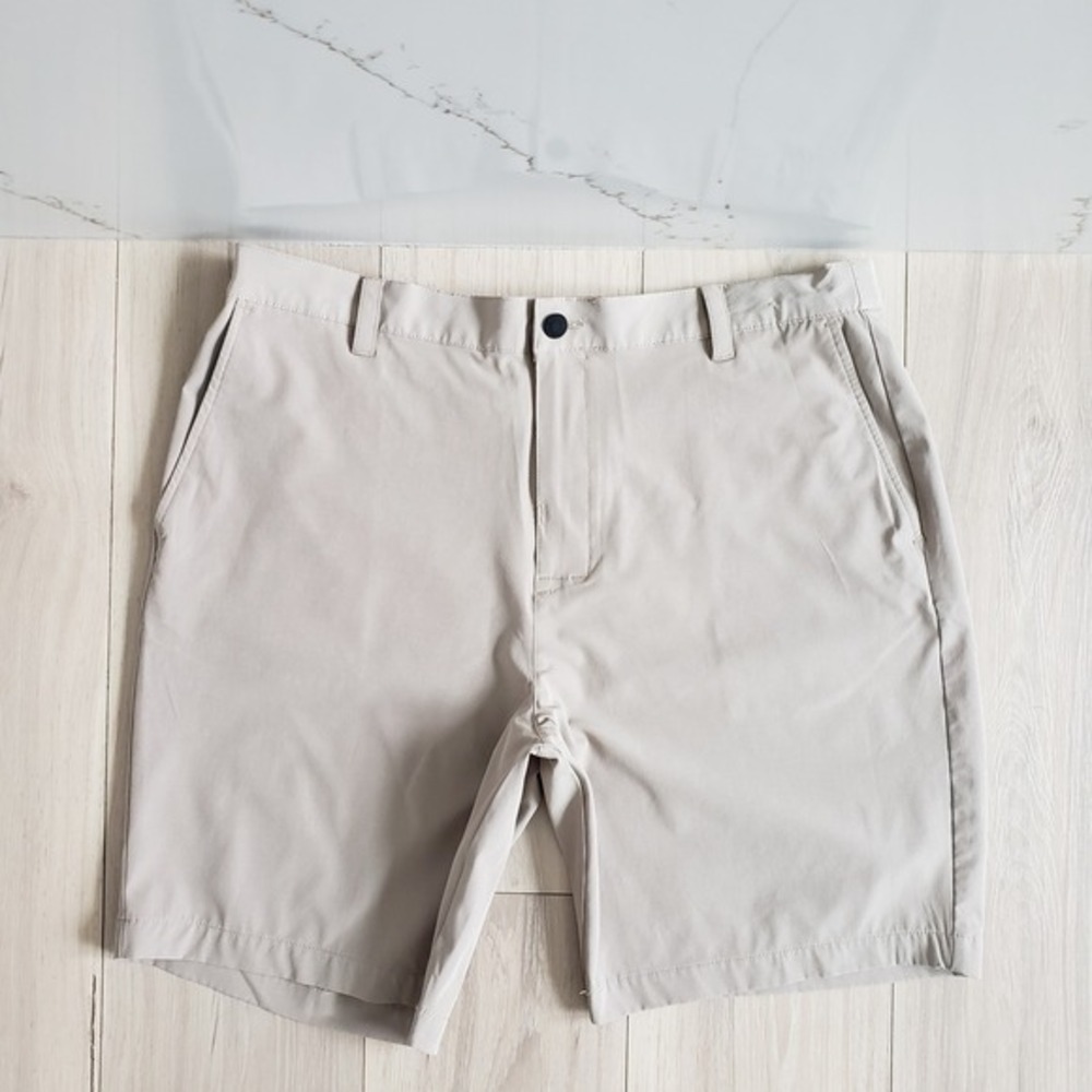 Banana Republic Shorts Mens 40 Beige Performance Tech Golf Chino Pocket